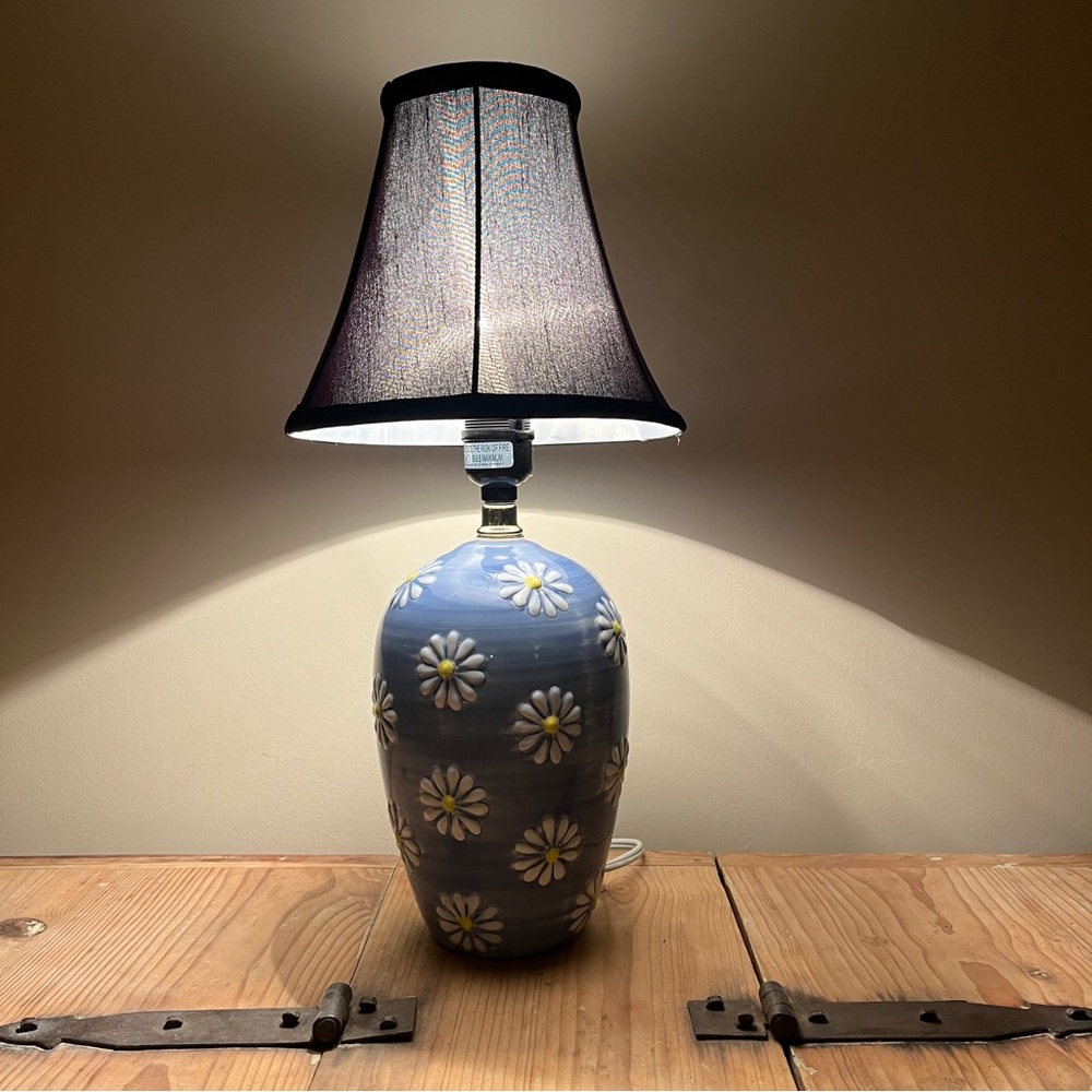 Daisy 🌼 Lamp - Picture 6 of 10